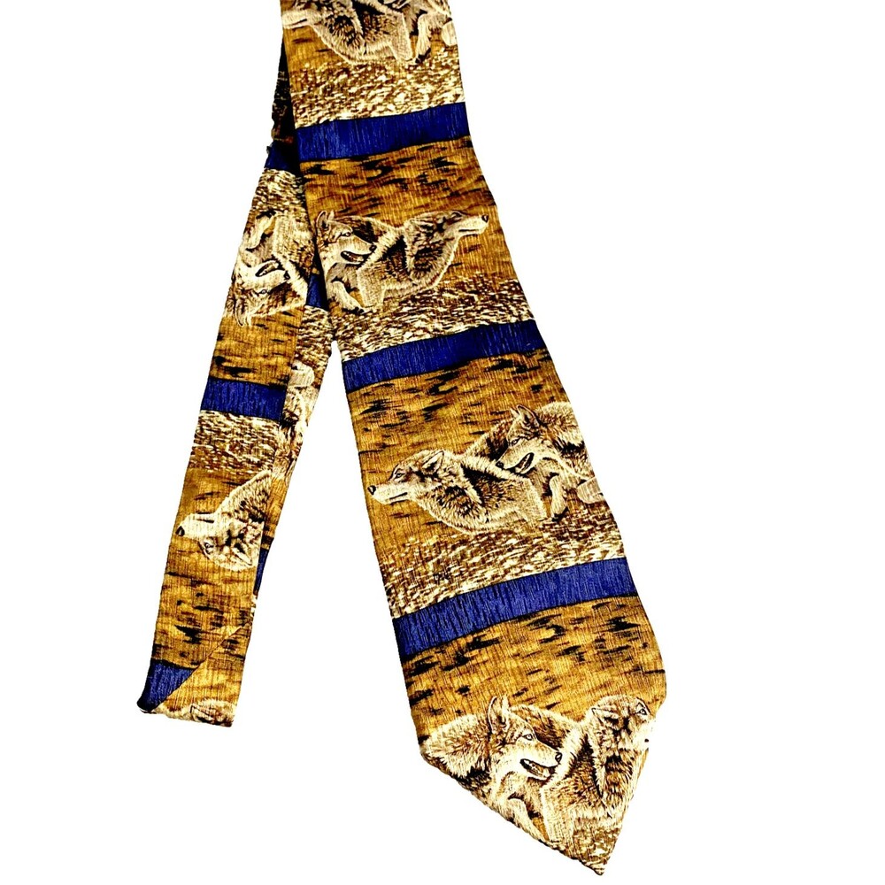 #7859 Endangered Species Wolf Pack Pattern Mens Necktie 55X4 MADE IN USA SILK